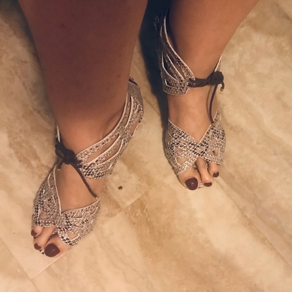 Christian Siriano Snake skin look sandals - Picture 3 of 9